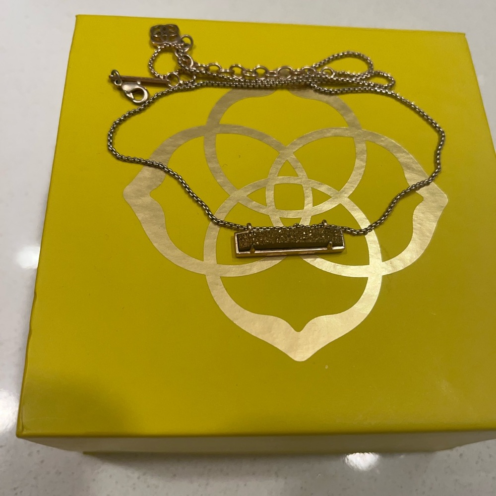 Kendra Scott Leanor  Gold Bar Pendant Necklace in Platinum Drusy